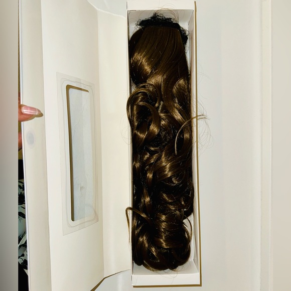 Loxx wrap it up ponytail extension - Picture 2 of 4